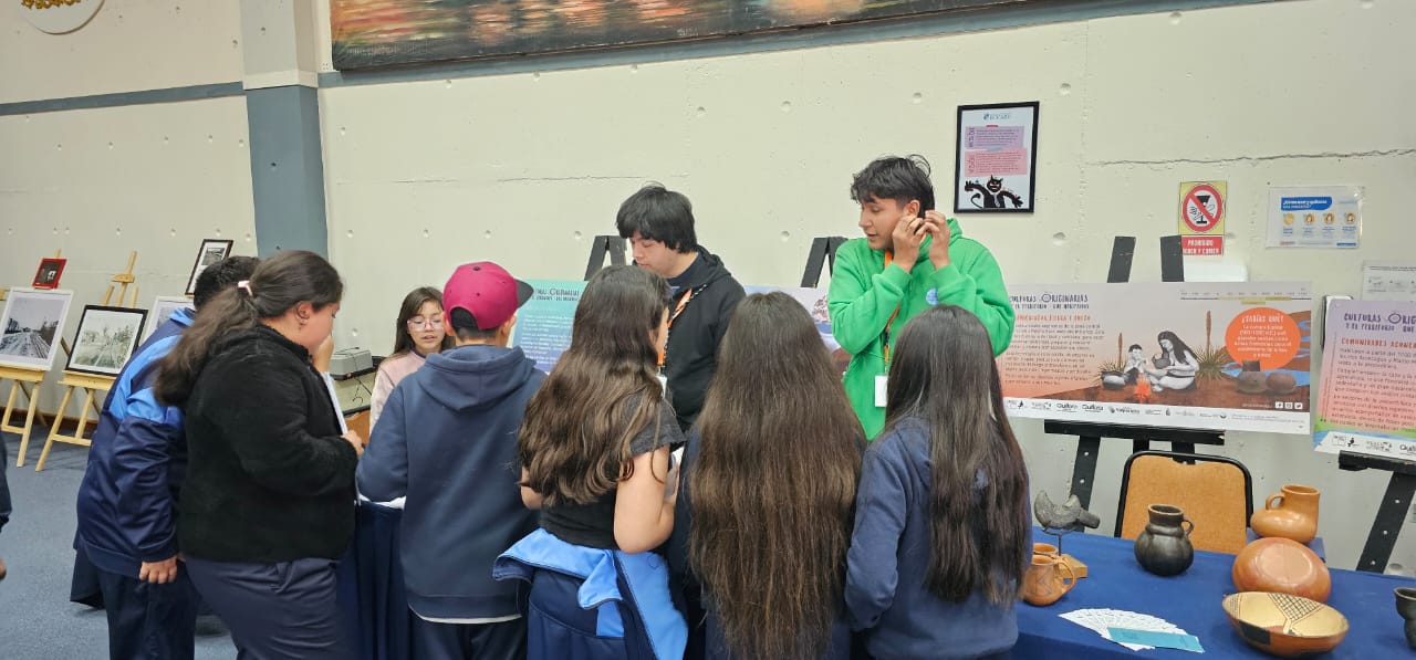 El Museo Histórico Arqueológico de Quillota presente en la Feria Patrimonial del Colegio BECARB II